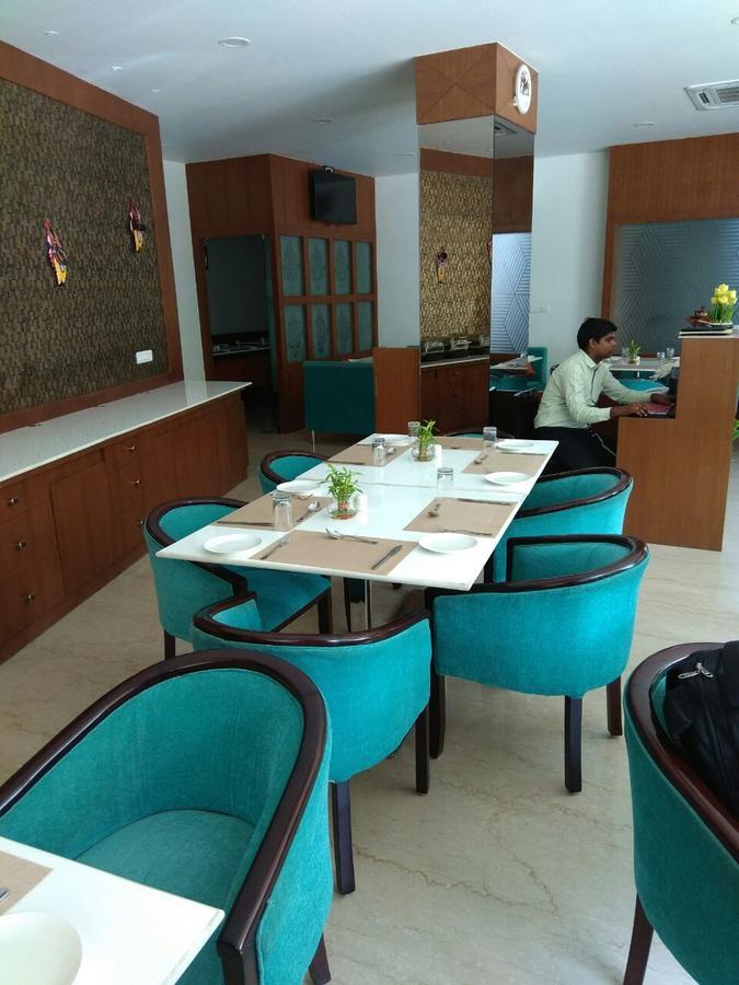 Avins Beacon Hotel - Udaipur Ngoại thất bức ảnh